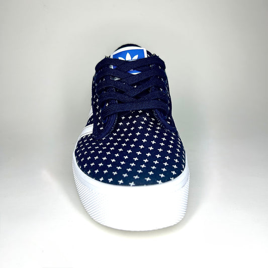 Adidas Seeley Canvas – Bleu Marine à Motif “+” blanc - Homme - Taille 8